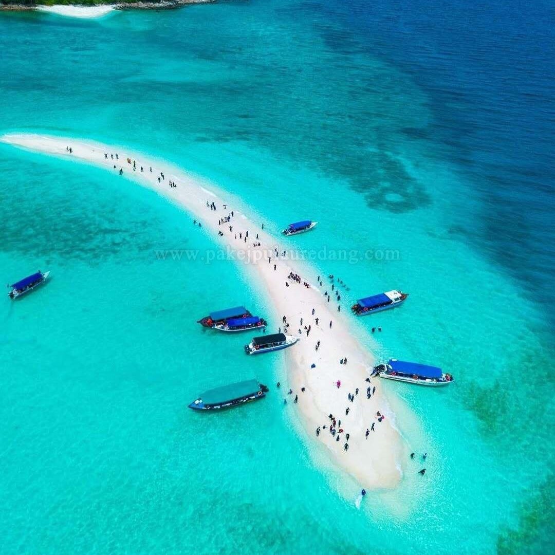 The litte Maldives is a place where you can truly escape and reconnect with nature .OPEN BOOKING DAYTRIP PULAU REDANG 2024Untuk private boat bolehhbookin Pulau Redang Package | Pulau Redang Day Trip